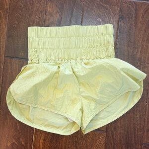 Free people High-Waist Smocked Waistband Women’s Shorts in Light Yellow xs